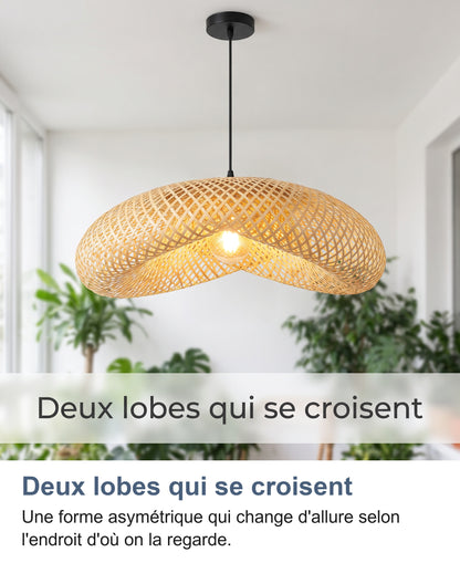 Suspension en bambou dans une véranda, deux lobes qui se croisent