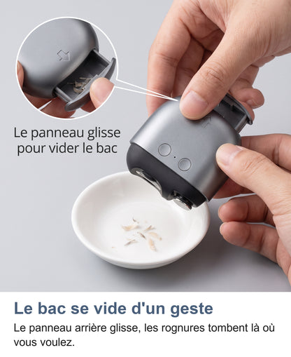Le panneau arrière glisse pour vider le bac à rognures au-dessus d'une coupelle