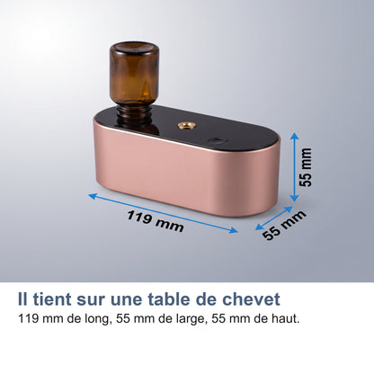 Il tient sur une table de chevet 119 mm de long, 55 mm de large, 55 mm de haut.