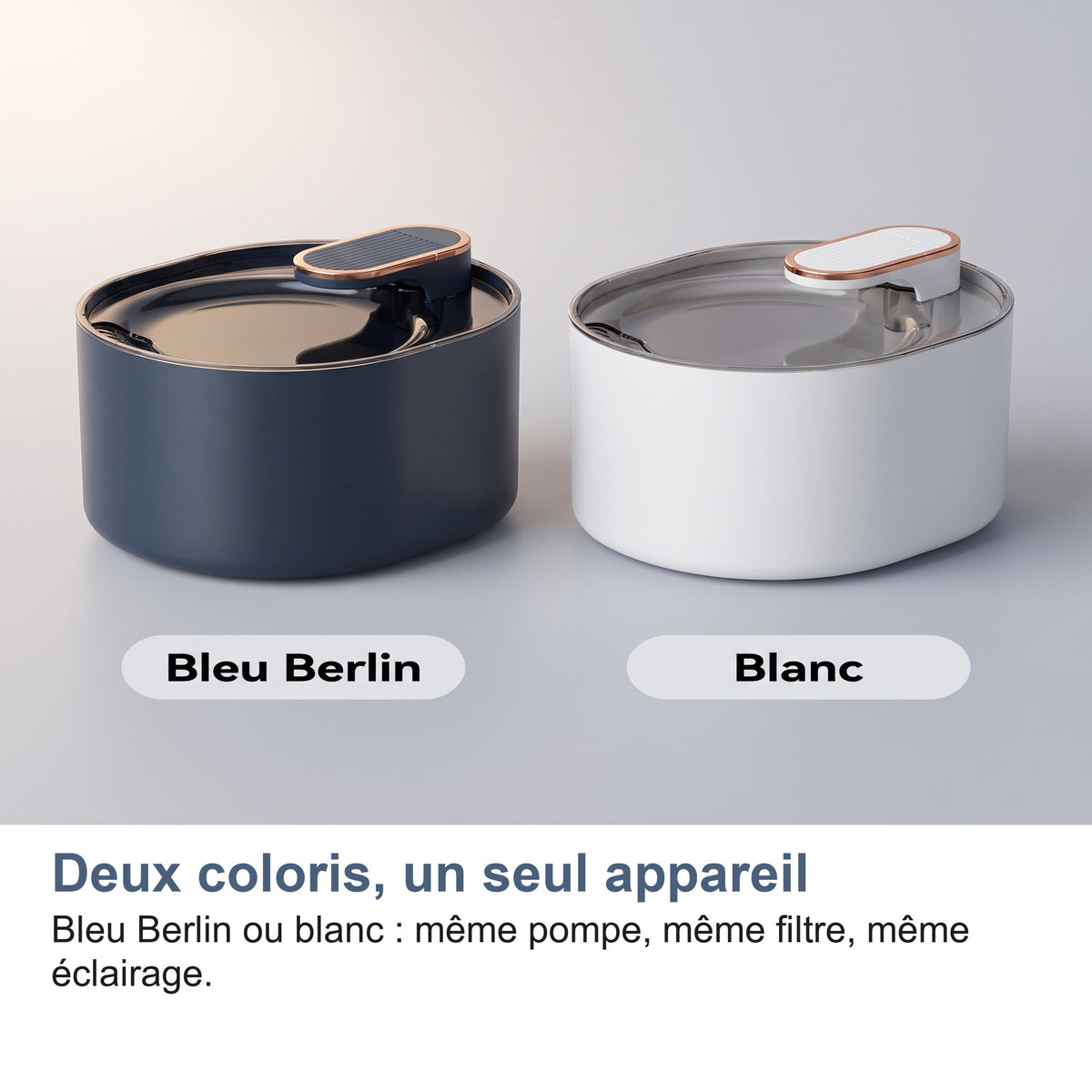Deux coloris, un seul appareil Bleu Berlin ou blanc : même pompe, même filtre, même éclairage.