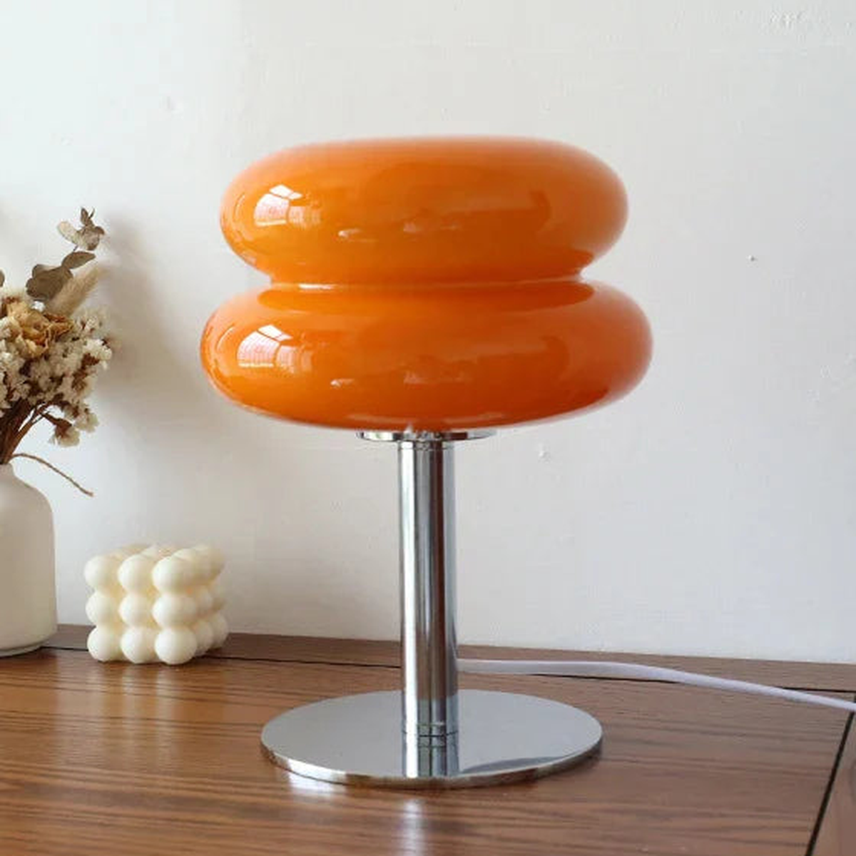 Lampe de table design Bauhaus en verre opalin, trois teintes de lumière, coloris orange