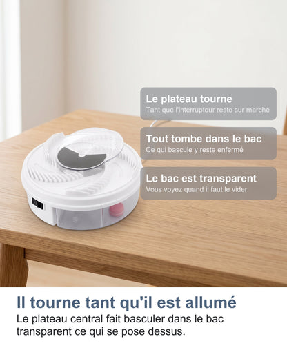Il tourne tant qu'il est allumé Le plateau central fait basculer dans le bac transparent ce qui se pose dessus.