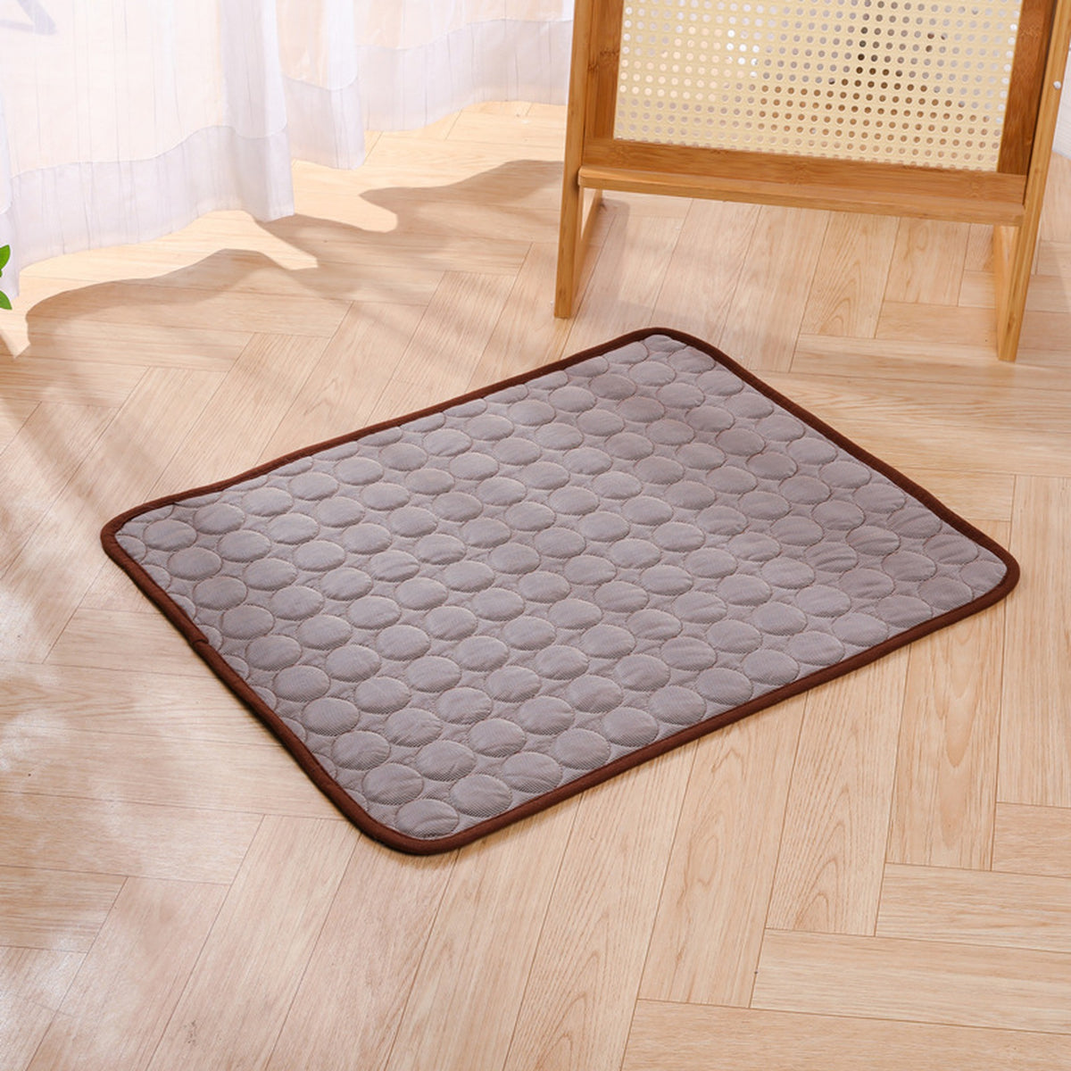 Tapis rafraichissant pour chien et chat, coloris marron
