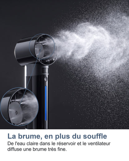 Brume fine sortant du mini ventilateur turbo