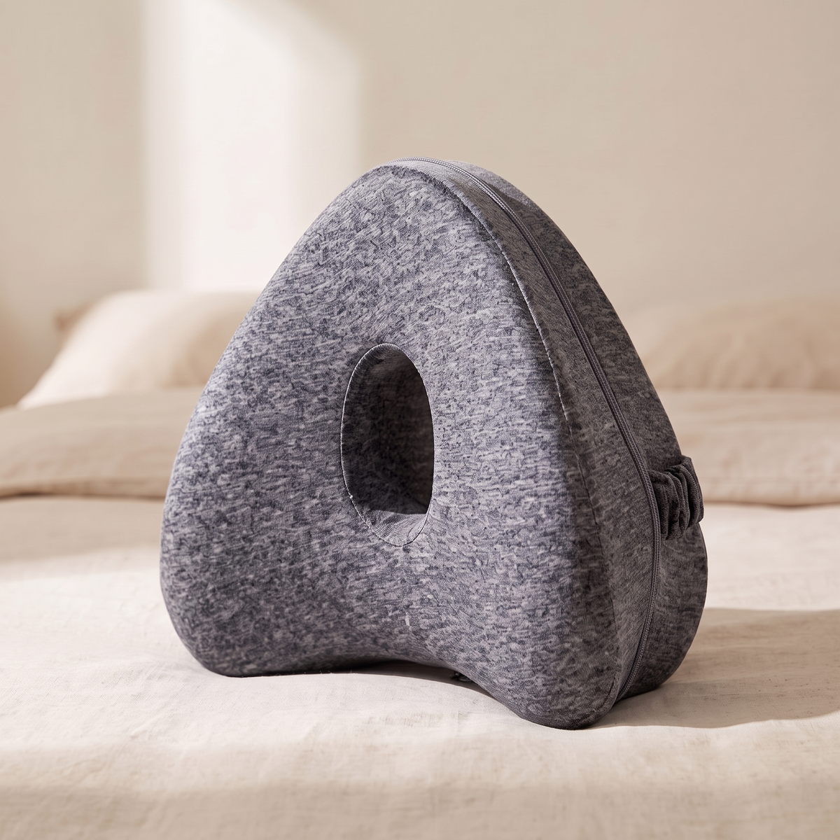 Coussin de genoux en forme de coeur gris